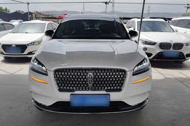 Used Lincoln Corsair 2021 2.0T Two-Wheel Drive Deluxe Edition Front