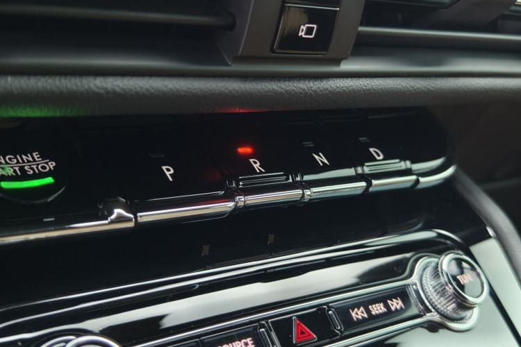 Used Lincoln Corsair 2021 2.0T Four-Wheel Drive Luxury Edition Gear Lever