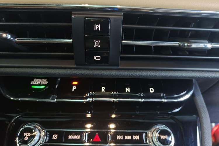 Used Lincoln Corsair 2021 2.0T Four-Wheel Drive Luxury Edition Gear Lever