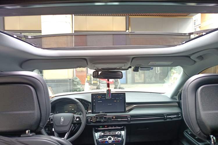 Used Lincoln Corsair 2021 2.0T Two-Wheel-Drive Luxury Edition Headliner