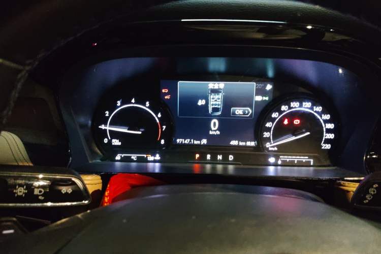 Used Lincoln Corsair 2021 2.0T Two-Wheel-Drive Luxury Edition Instrument Cluster
