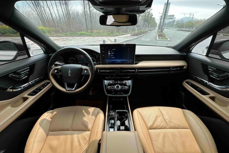 Used Lincoln Corsair 2021 2.0T Two-Wheel-Drive Luxury Edition Interior 1