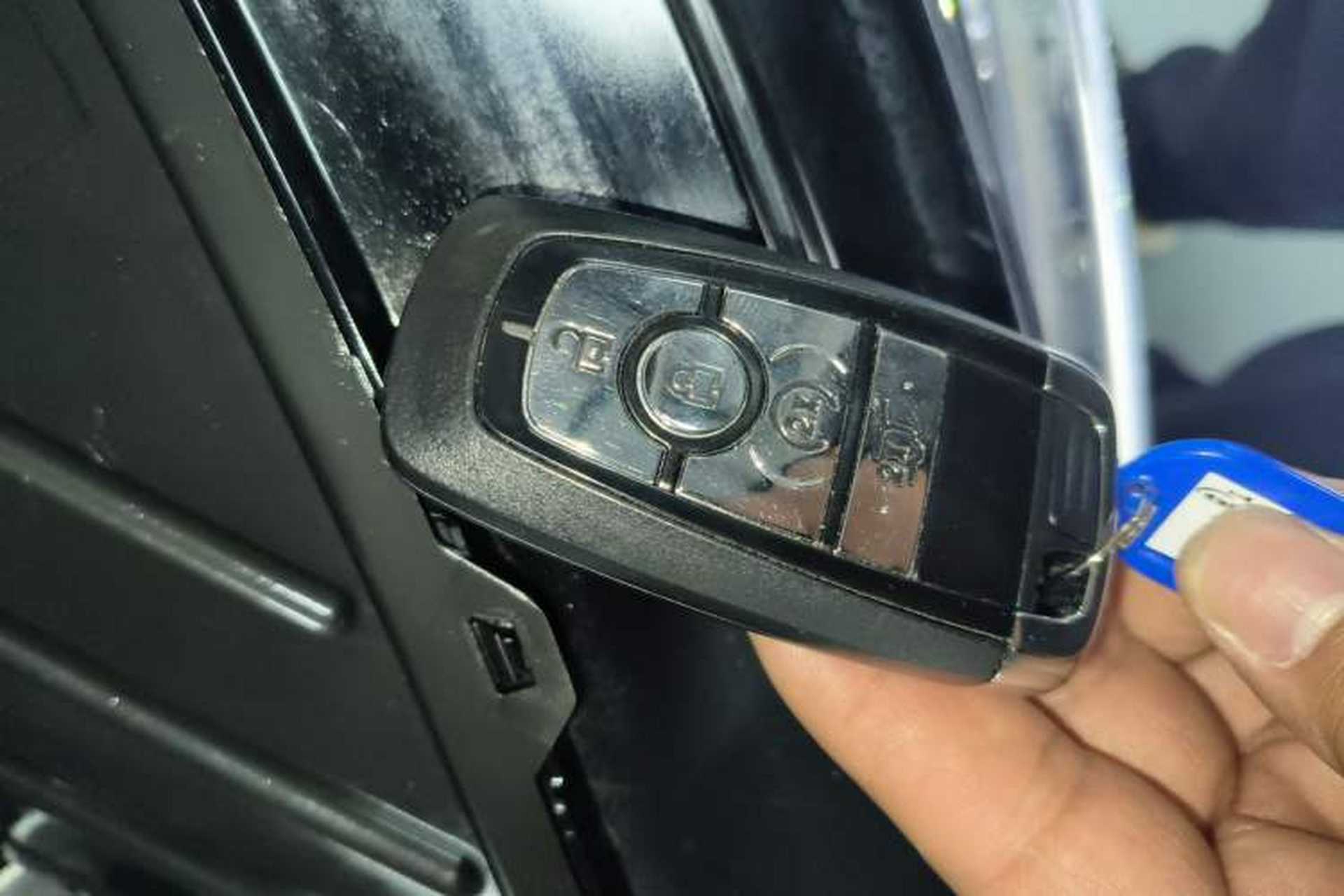 Used Lincoln Corsair 2021 2.0T Two-Wheel-Drive Luxury Edition Interior 1