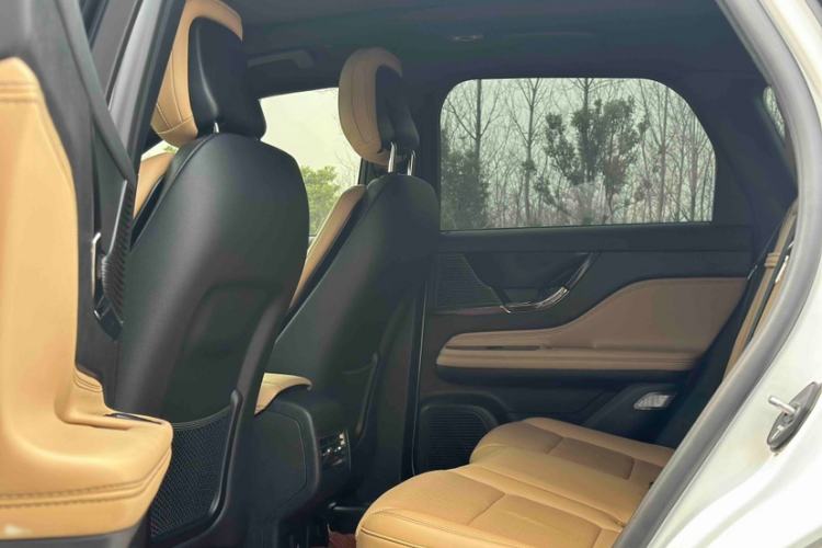 Used Lincoln Corsair 2021 2.0T Two-Wheel-Drive Luxury Edition Interior 11