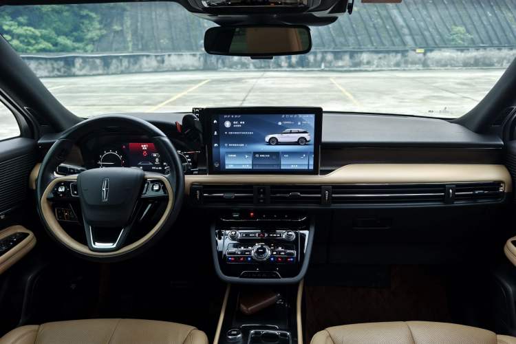 Used Lincoln Corsair 2021 2.0T Four-Wheel Drive Luxury Edition Interior 3