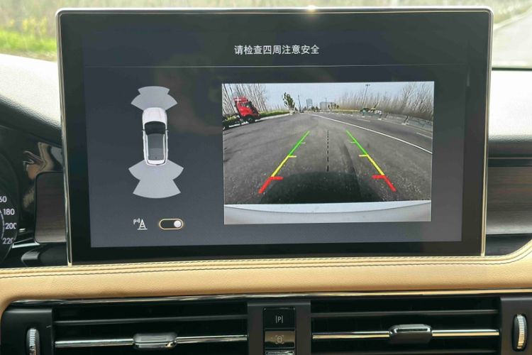 Used Lincoln Corsair 2021 2.0T Two-Wheel-Drive Luxury Edition Interior 3