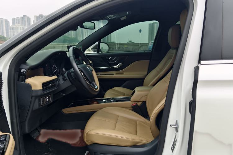 Used Lincoln Corsair 2021 2.0T Four-Wheel Drive Luxury Edition Interior 4
