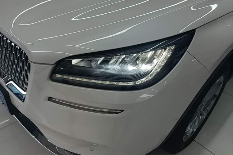 Used Lincoln Corsair 2021 2.0T Two-Wheel Drive Deluxe Edition Left Front Headlight
