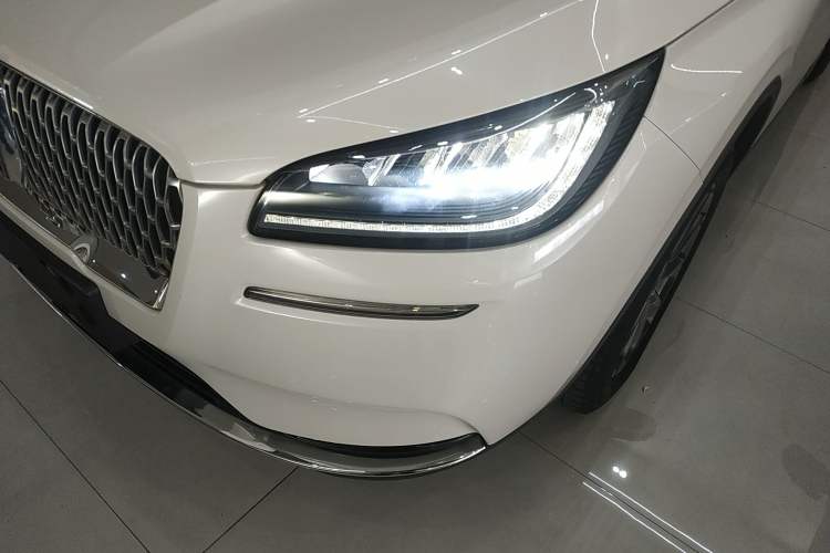 Used Lincoln Corsair 2021 2.0T Two-Wheel Drive Deluxe Edition Left Front Headlight