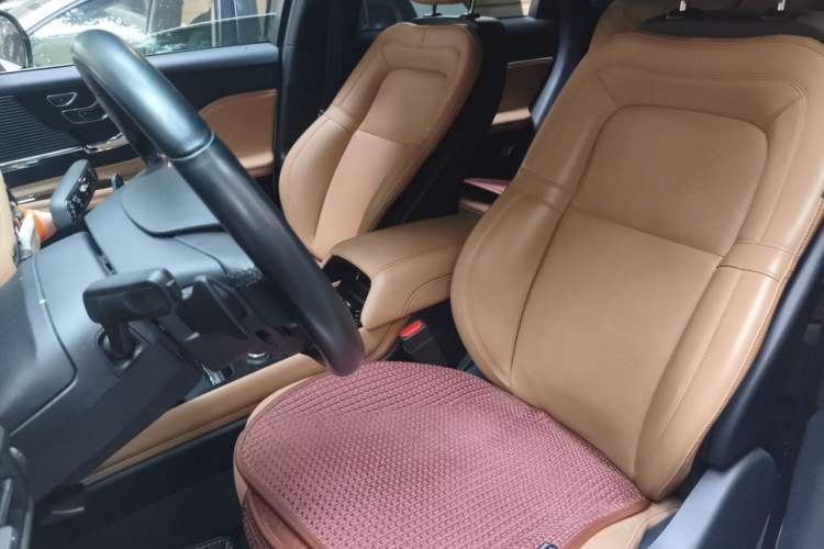 Used Lincoln Corsair 2021 2.0T Two-Wheel-Drive Luxury Edition Left Front Seat