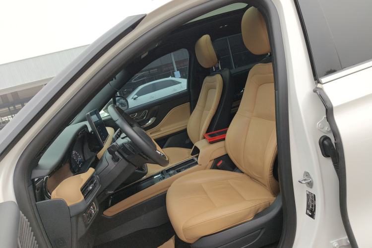 Used Lincoln Corsair 2021 2.0T Four-Wheel Drive Luxury Edition Left Front Seat