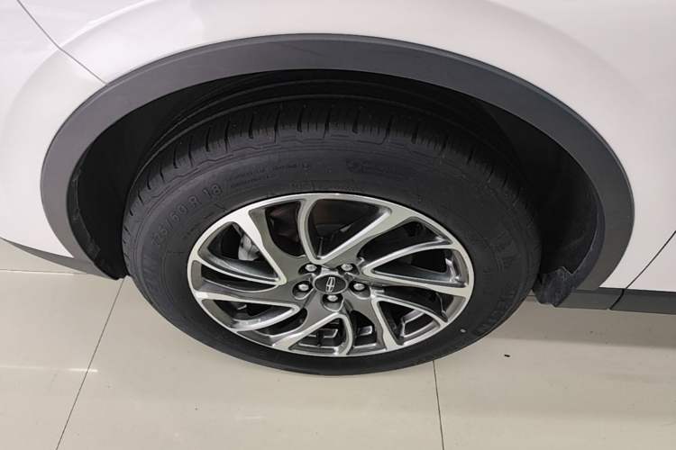 Used Lincoln Corsair 2021 2.0T Four-Wheel Drive Luxury Edition Left Front Wheel Hub