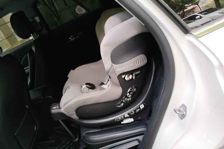 Used Lincoln Corsair 2021 2.0T Two-Wheel Drive Deluxe Edition Left Rear Seat