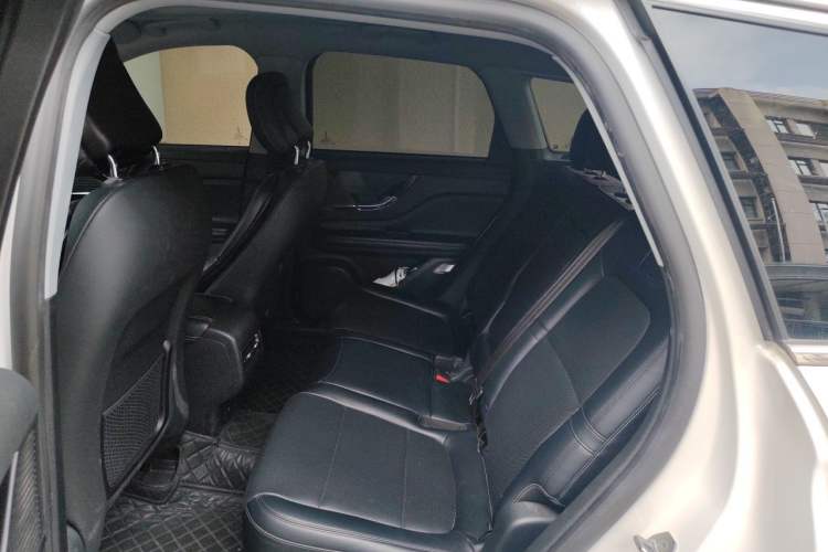 Used Lincoln Corsair 2021 2.0T Two-Wheel Drive Deluxe Edition Left Rear Seat