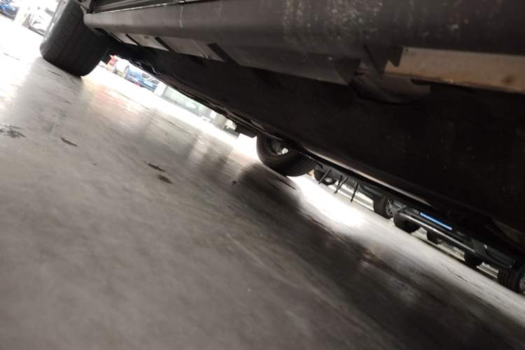Used Lincoln Corsair 2021 2.0T Two-Wheel Drive Deluxe Edition Left Side Sill