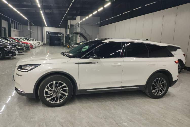 Used Lincoln Corsair 2021 2.0T Two-Wheel-Drive Luxury Edition Left Side