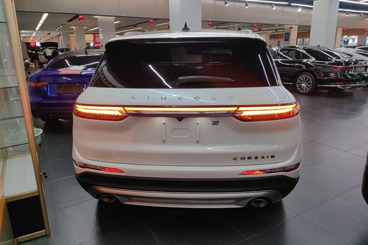 Used Lincoln Corsair 2021 2.0T Two-Wheel Drive Deluxe Edition Rear