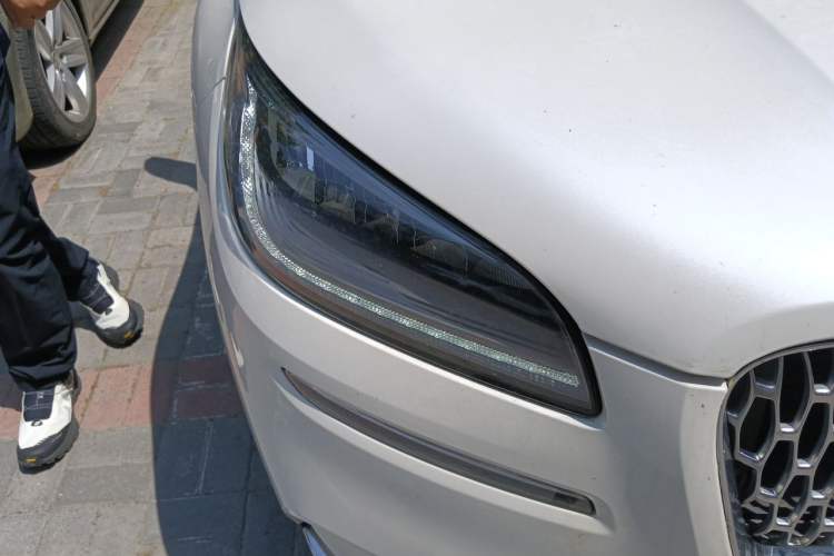 Used Lincoln Corsair 2021 2.0T Two-Wheel Drive Deluxe Edition Right Front Headlight