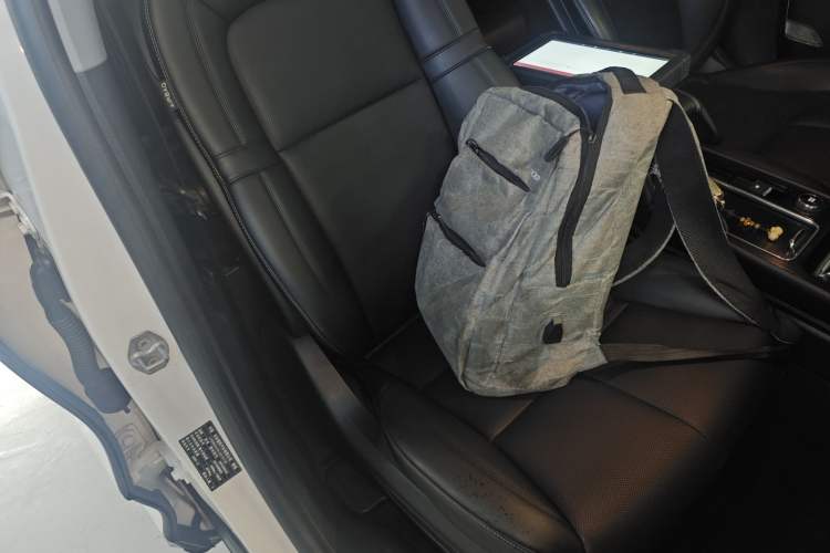 Used Lincoln Corsair 2021 2.0T Two-Wheel Drive Deluxe Edition Right Front Seat