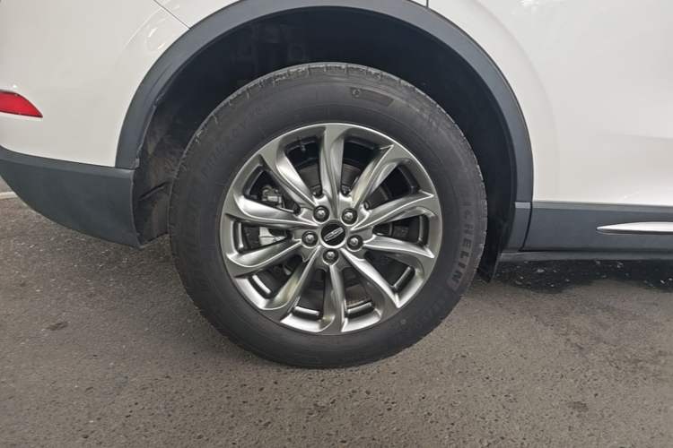 Used Lincoln Corsair 2021 2.0T Two-Wheel Drive Deluxe Edition Right Rear Wheel Hub