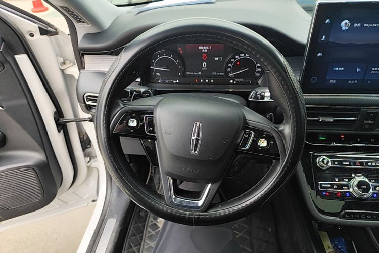Used Lincoln Corsair 2021 2.0T Two-Wheel Drive Deluxe Edition Steering Wheel