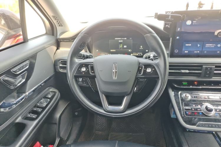 Used Lincoln Corsair 2021 2.0T Two-Wheel Drive Deluxe Edition Steering Wheel