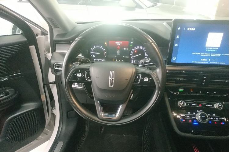 Used Lincoln Corsair 2021 2.0T Two-Wheel Drive Deluxe Edition Steering Wheel