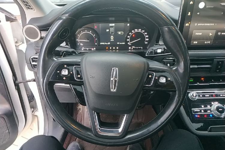 Used Lincoln Corsair 2021 2.0T Two-Wheel Drive Deluxe Edition Steering Wheel