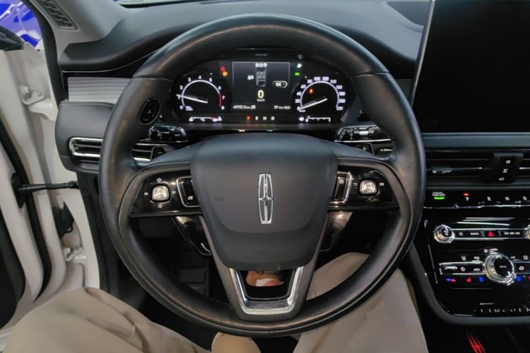 Used Lincoln Corsair 2021 2.0T Two-Wheel Drive Deluxe Edition Steering Wheel