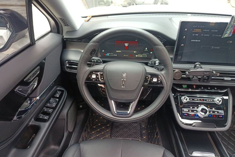 Used Lincoln Corsair 2021 2.0T Two-Wheel-Drive Luxury Edition Steering Wheel