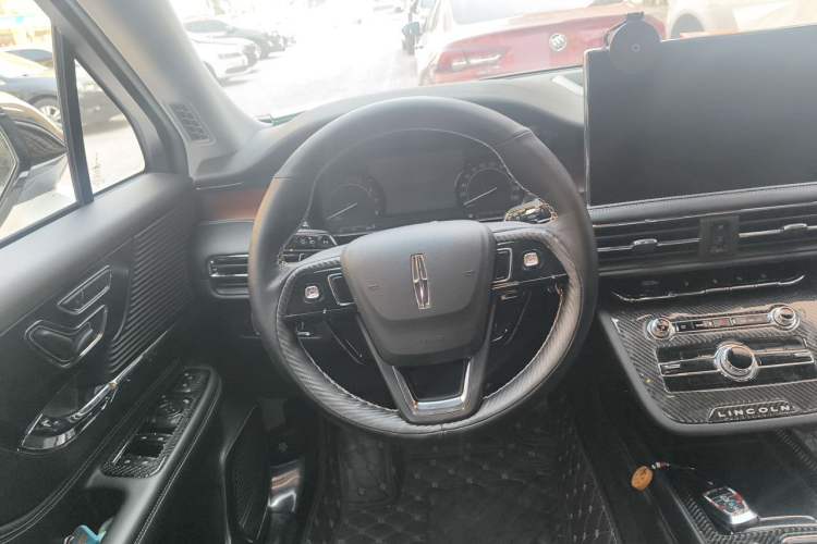 Used Lincoln Corsair 2021 2.0T Two-Wheel-Drive Luxury Edition Steering Wheel