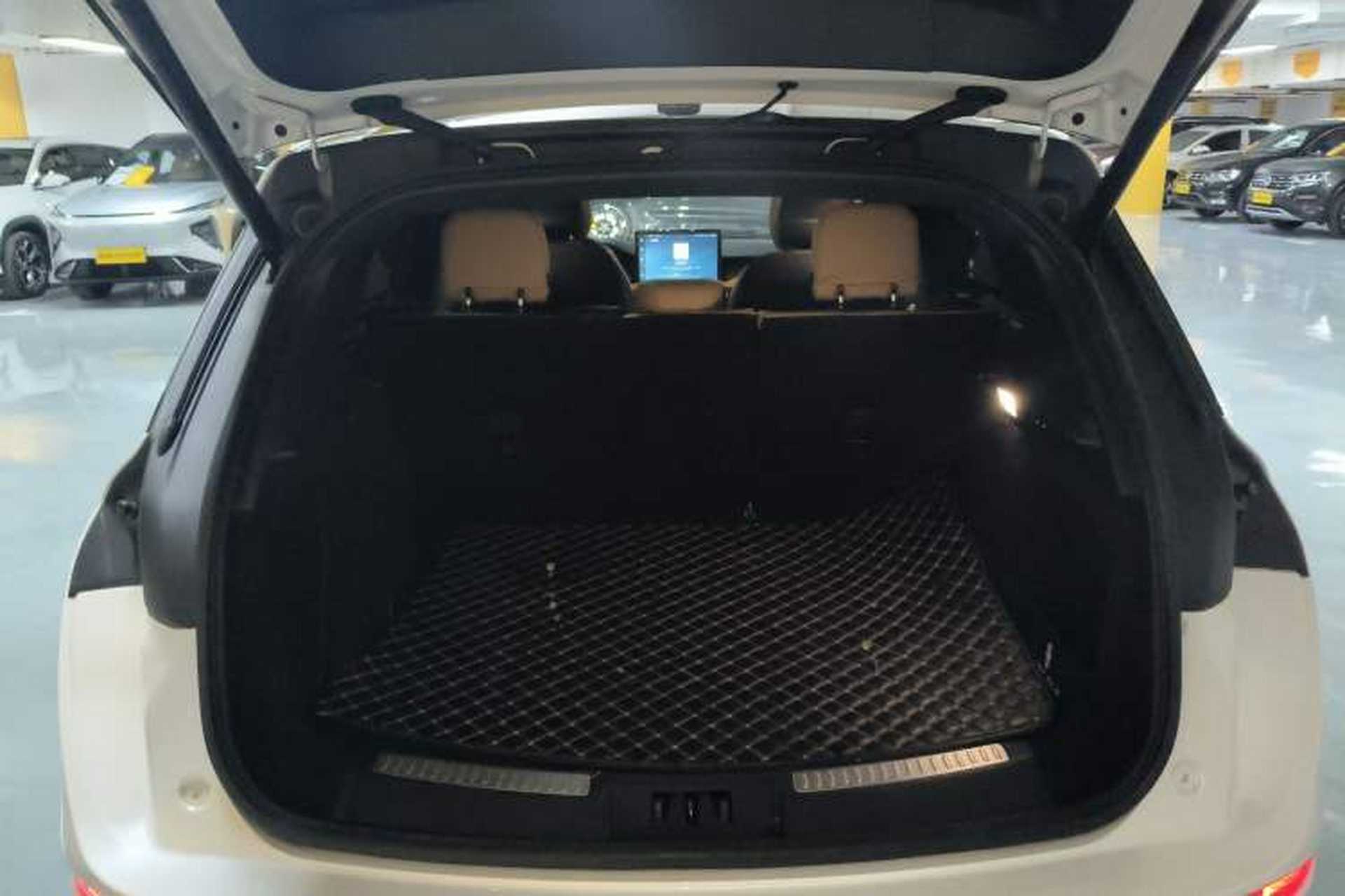 Used Lincoln Corsair 2021 2.0T Two-Wheel-Drive Luxury Edition Trunk