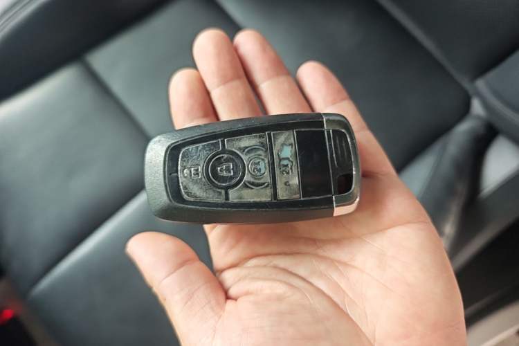 Used Lincoln Corsair 2021 2.0T Two-Wheel Drive Deluxe Edition Vehicle Key