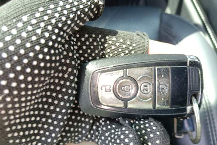 Used Lincoln Corsair 2021 2.0T Two-Wheel Drive Deluxe Edition Vehicle Key