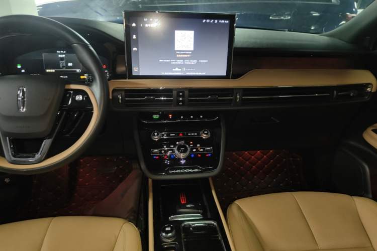 Used Lincoln Corsair 2022 2.0T Two-Wheel Drive Luxury Edition Audio And AC Panel