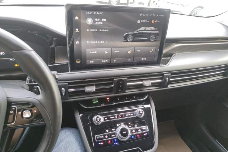 Used Lincoln Corsair 2022 2.0T Two-Wheel Drive Deluxe Edition Audio And AC Panel