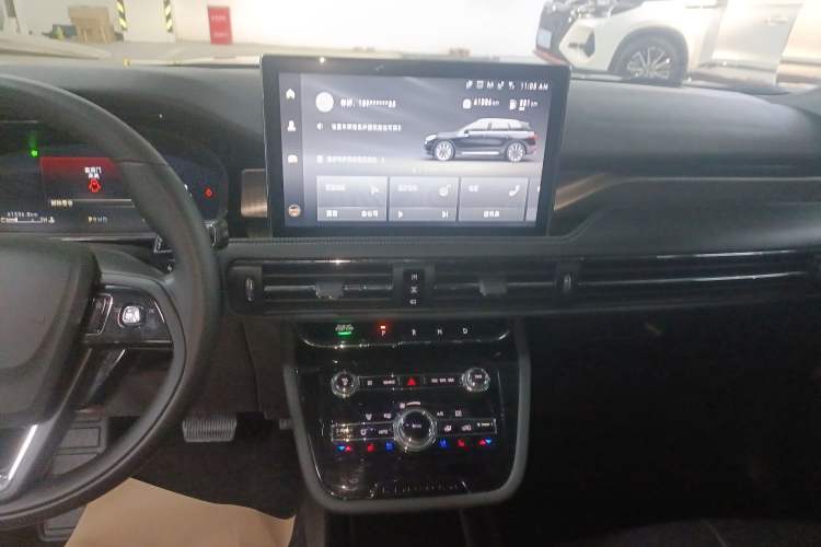 Used Lincoln Corsair 2022 Revised Version 2.0T Two-Wheel Drive Premium Edition Audio And AC Panel