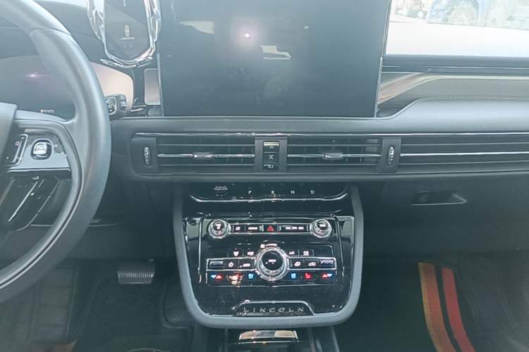 Used Lincoln Corsair 2022 2.0T Two-Wheel Drive Deluxe Edition Audio And AC Panel