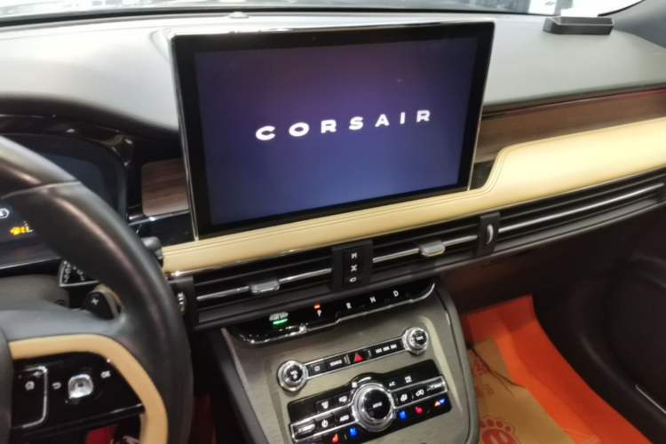 Used Lincoln Corsair 2022 2.0T Two-Wheel Drive Luxury Edition Audio And AC Panel