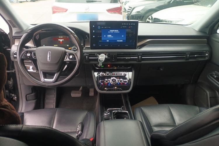 Used Lincoln Corsair 2022 2.0T Two-Wheel Drive Luxury Edition Center Console