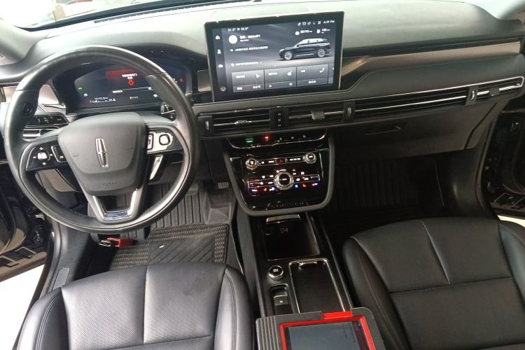 Used Lincoln Corsair 2022 Revised Version 2.0T Two-Wheel Drive Premium Edition Center Console