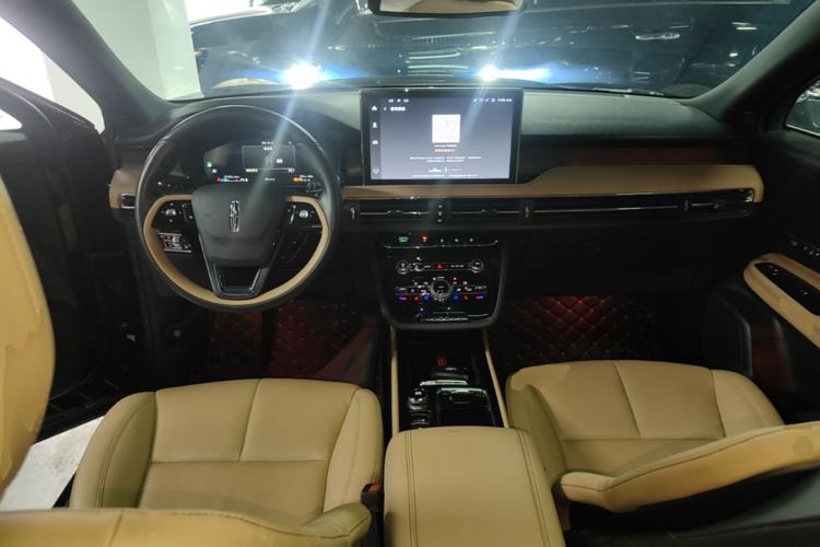 Used Lincoln Corsair 2022 2.0T Two-Wheel Drive Luxury Edition Center Console