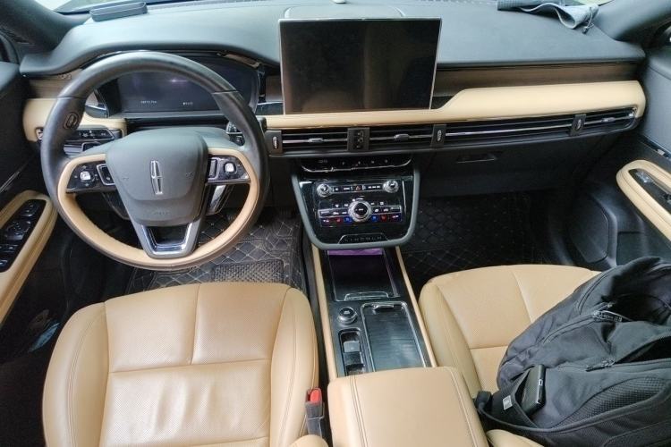 Used Lincoln Corsair 2022 Revised Version 2.0T Two-Wheel Drive Luxury Edition Center Console