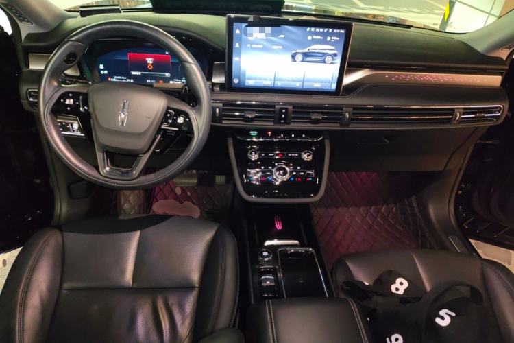 Used Lincoln Corsair 2022 2.0T Two-Wheel Drive Luxury Edition Center Console
