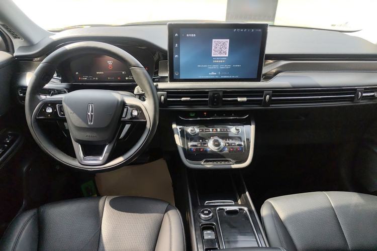 Used Lincoln Corsair 2022 2.0T Two-Wheel Drive Luxury Edition Center Console