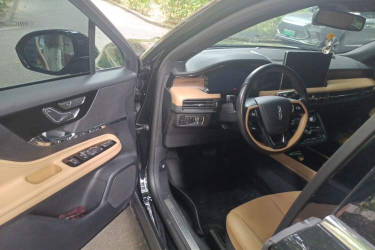 Used Lincoln Corsair 2022 2.0T Two-Wheel Drive Luxury Edition Driver Seat
