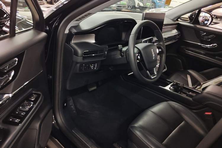 Used Lincoln Corsair 2022 2.0T Two-Wheel Drive Deluxe Edition Driver Seat