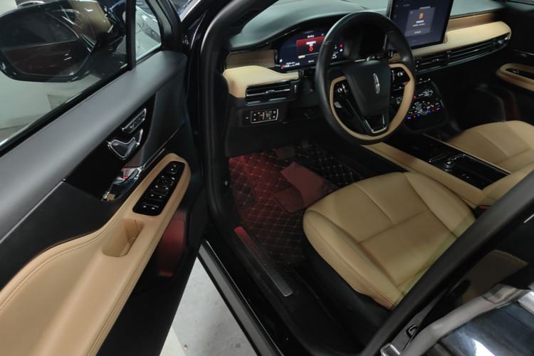 Used Lincoln Corsair 2022 2.0T Two-Wheel Drive Luxury Edition Driver Seat