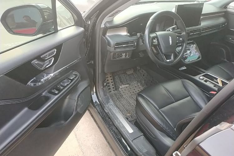 Used Lincoln Corsair 2022 2.0T Two-Wheel Drive Deluxe Edition Driver Seat