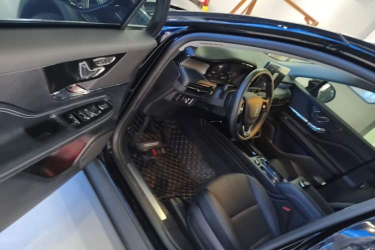 Used Lincoln Corsair 2022 2.0T Two-Wheel Drive Deluxe Edition Driver Seat